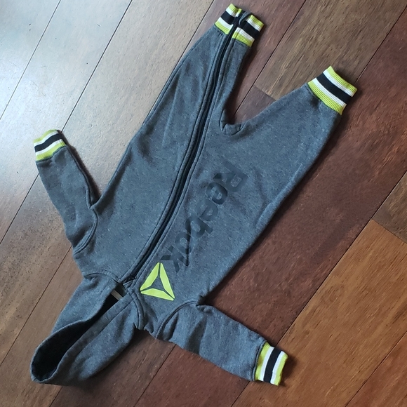 Reebok | Onesie - Picture 3 of 5